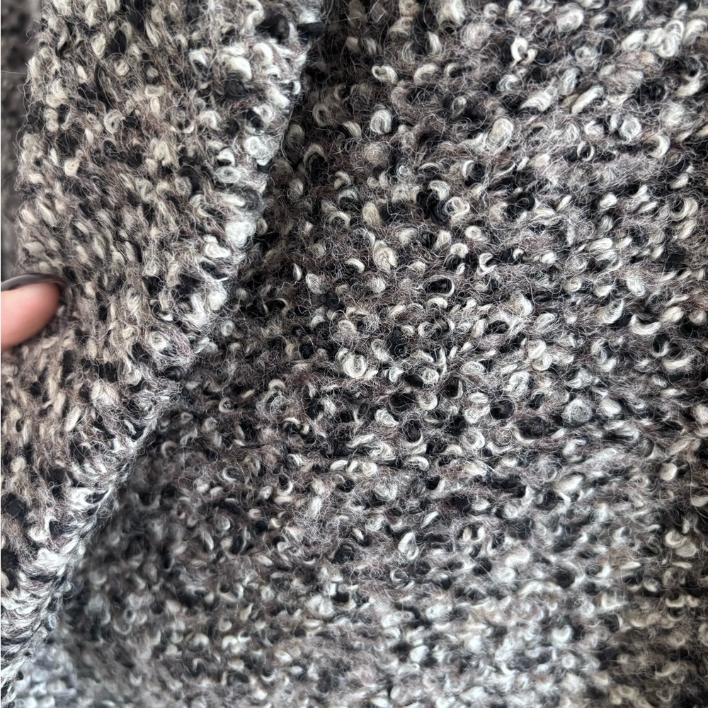 Women's Gray Tweed Coat - Picture 2 of 7